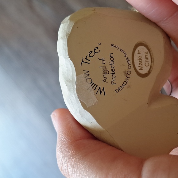 Willow Tree 1999 Angel Of Protection Ornament - Picture 5 of 5